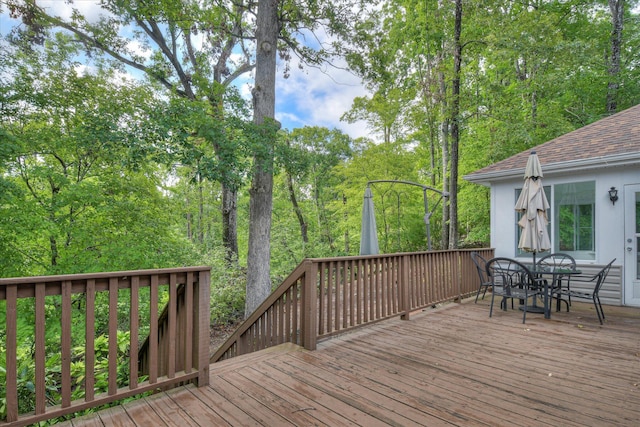 160 Crescent Dr, Mccormick, SC 29835 - wooden terrace with outdoor dining area