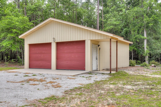 view of detached garage