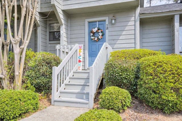 view of property entrance