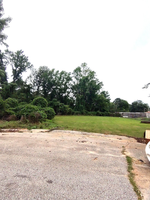 1210 Leslie Dr, Waynesboro, GA 30830