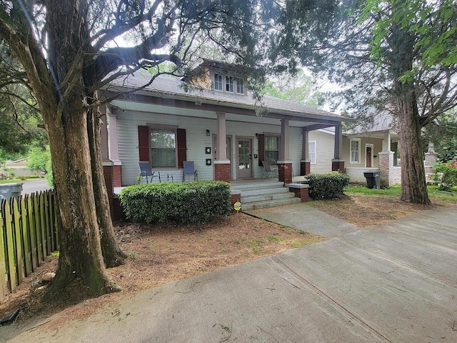 view of front facade with covered porch