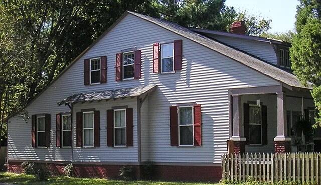 view of property exterior