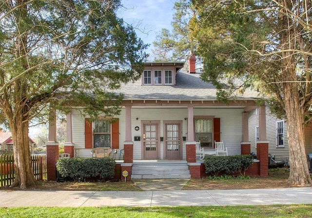 view of front of home with covered porch