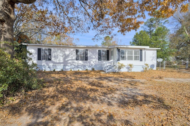 view of front of property