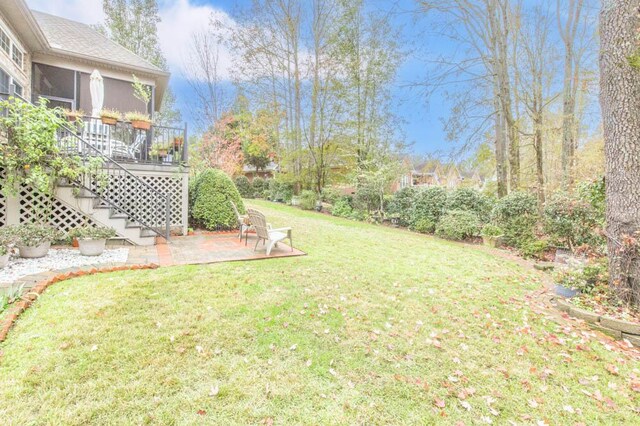 view of yard with a patio area