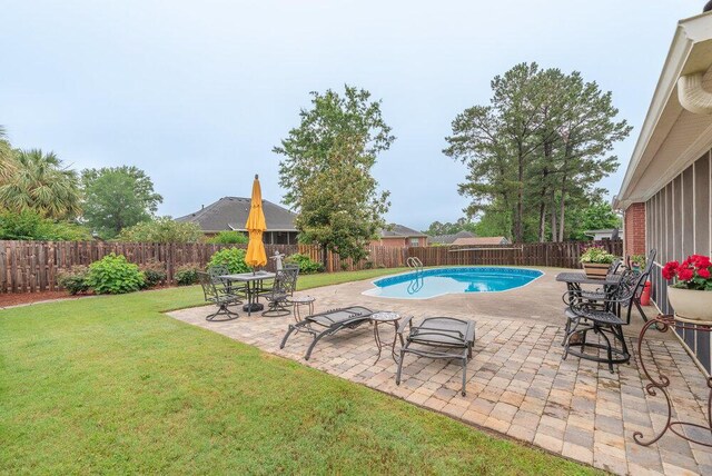 2108 Glenn Fls, Grovetown, GA 30813 - view of swimming pool featuring a patio area