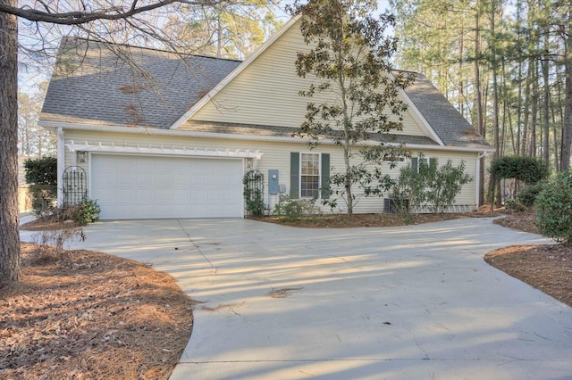 view of front of property featuring a garage