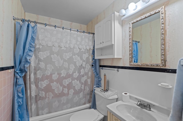 118 E Hale St, Augusta, GA 30901 - full bathroom with shower / tub combo, toilet, and vanity