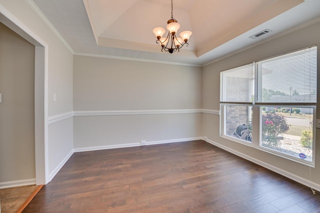2731 Ashton Dr, Hephzibah, GA 30815 - spare room with plenty of natural light, a notable chandelier, and a tray ceiling