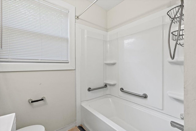 2436 Juniper Dr, Augusta, GA 30906 - full bathroom featuring washtub / shower combination and toilet