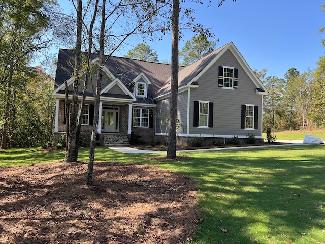 view of front of property with a front lawn