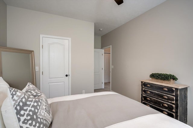 bedroom featuring a ceiling fan