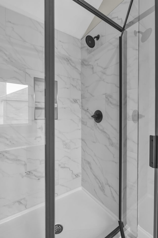 2767 Huntcliffe Dr, Augusta, GA 30909 - full bathroom featuring a stall shower