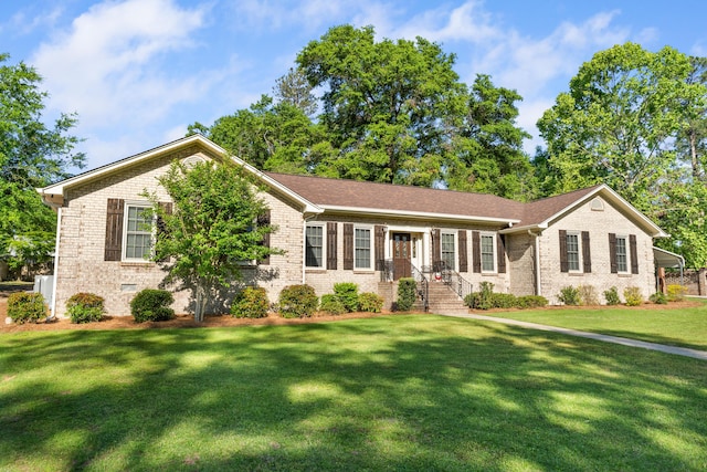 4065 S Goshen Lake Dr, Augusta, GA 30906 - ranch-style home with crawl space, a front lawn, and brick siding