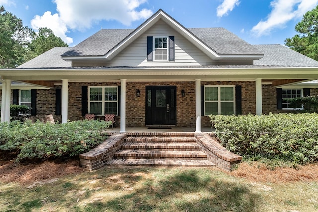 view of front facade with covered porch