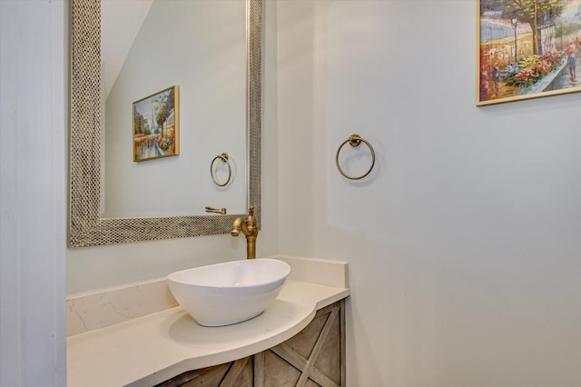 649 Bent Creek Dr, Evans, GA 30809 - bathroom with vanity