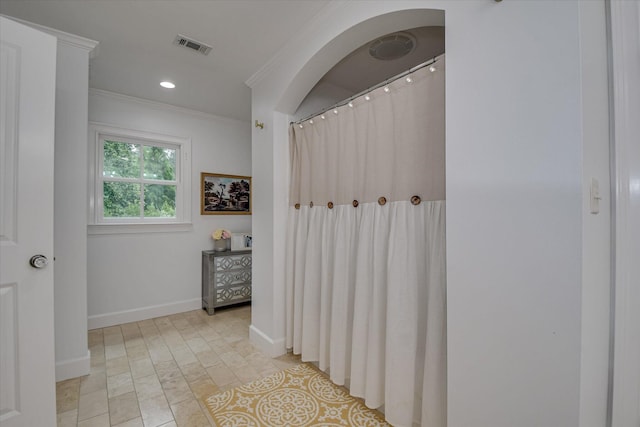 704 Summergate Ct, Augusta, GA 30909 - hallway featuring crown molding, recessed lighting, and arched walkways