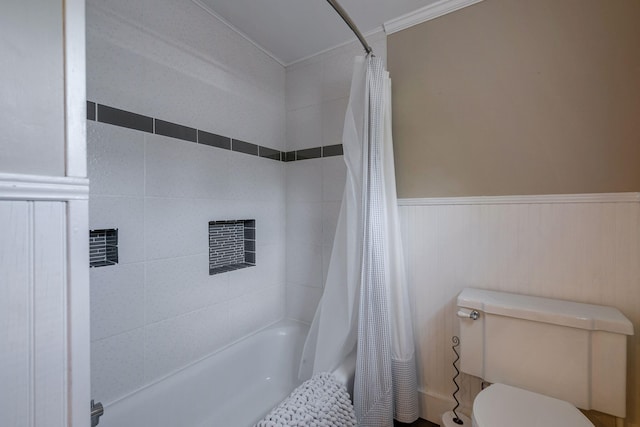 3011 Fox Spring Rd, Augusta, GA 30909 - full bath featuring crown molding, wainscoting, and shower / bath combo with shower curtain