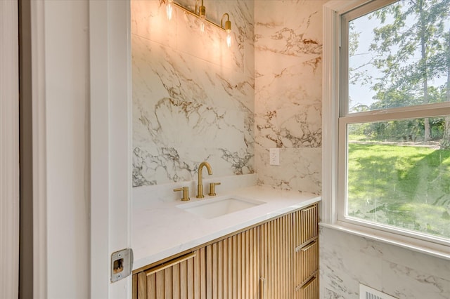 4 Shadowmoor Ct, North Augusta, SC 29841 - bathroom featuring vanity