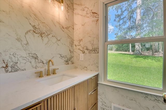 4 Shadowmoor Ct, North Augusta, SC 29841 - bathroom featuring vanity