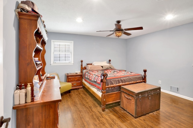 2530 Springwood Dr, Augusta, GA 30904 - bedroom with baseboards, wood finished floors, visible vents, and recessed lighting