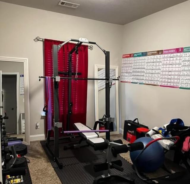 exercise room with carpet