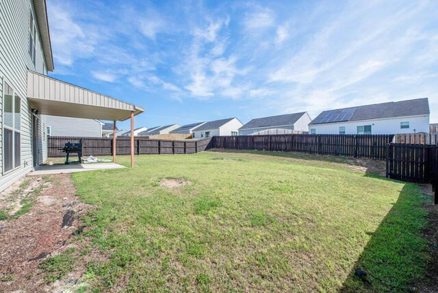 view of yard with a patio