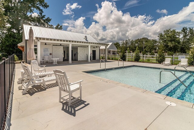 2421 Laurens St, Grovetown, GA 30813 - community pool with a patio area