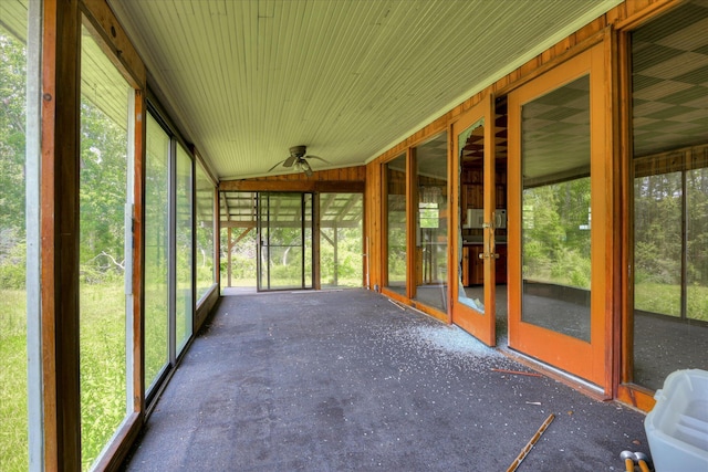 2910-2920 Milledgeville Rd, Augusta, GA 30904 - unfurnished sunroom with vaulted ceiling