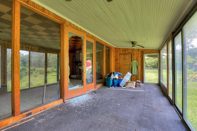 2910-2920 Milledgeville Rd, Augusta, GA 30904 - unfurnished sunroom featuring a ceiling fan and plenty of natural light