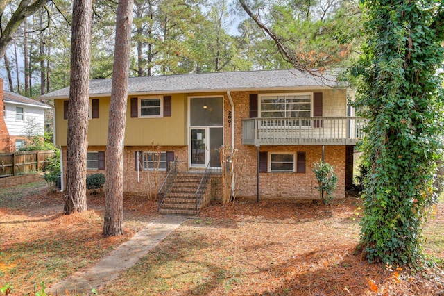 view of split foyer home