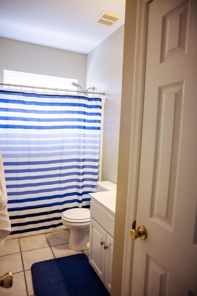 4725 Park Ridge Ct, Evans, GA 30809 - full bath with tile patterned flooring, vanity, toilet, a shower with curtain, and visible vents