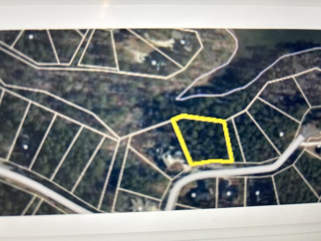 208 Mallard Ln, Mccormick, SC 29835