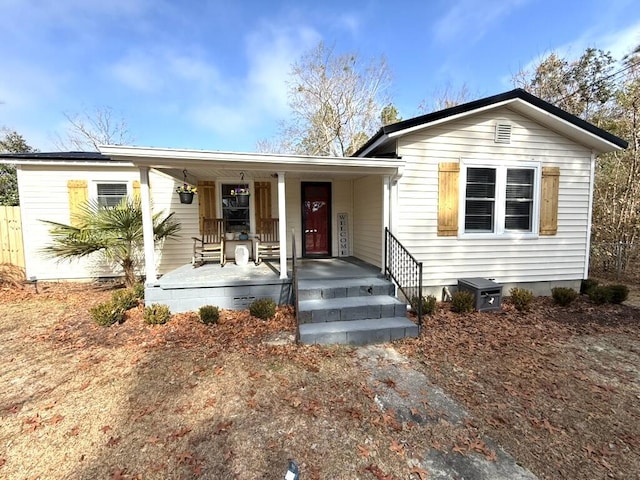 view of front of house featuring a porch