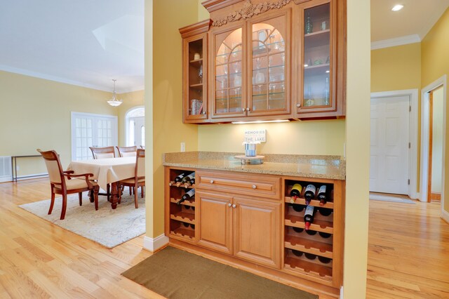 148 Grandview Dr, Mccormick, SC 29835 - bar with recessed lighting, light wood-style flooring, crown molding, and baseboards