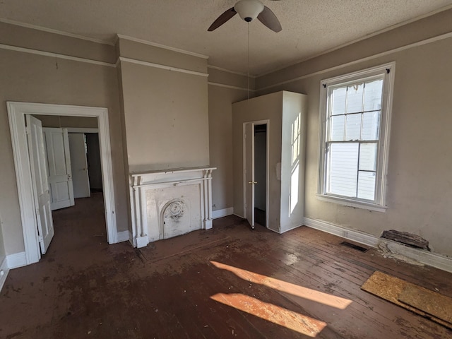 1316 Druid Park Ave, Augusta, GA 30904 - unfurnished living room with ceiling fan, baseboards, ornamental molding, and hardwood / wood-style floors