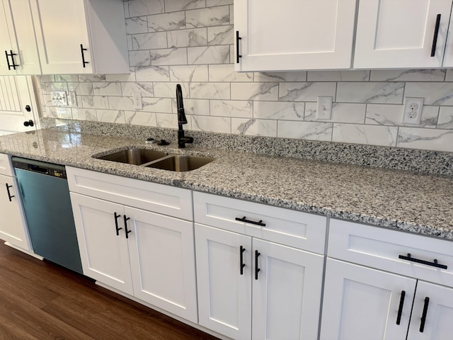 213 Whiskey Rd, Grovetown, GA 30813 - kitchen featuring white cabinetry, tasteful backsplash, a sink, dark wood-style floors, and dishwashing machine