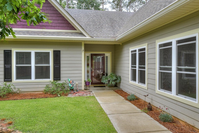 170 Grandview Dr, Mccormick, SC 29835 - entrance to property with roof with shingles and a yard