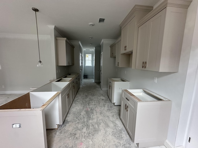32 Coslett Dr, North Augusta, SC 29860 - kitchen featuring a peninsula and pendant lighting