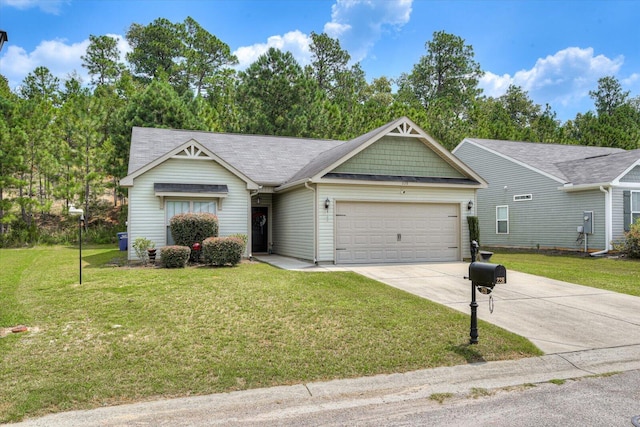 view of front facade featuring a garage and a front yard