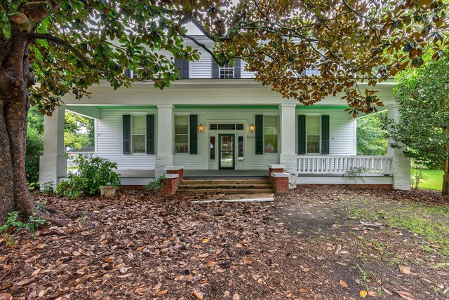 view of front of property with covered porch