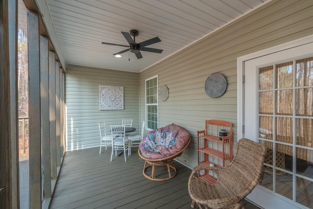 deck with ceiling fan