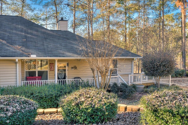 view of front of home with covered porch