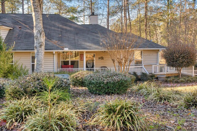 view of front of home with covered porch