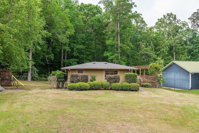 view of yard featuring a playground
