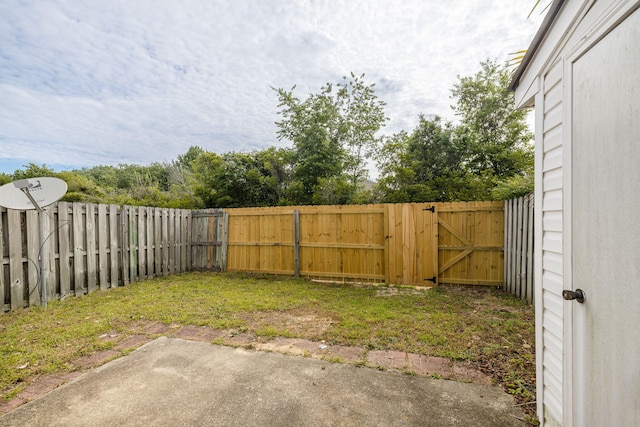 5034 Wheeler Lake Rd, Augusta, GA 30909 - fenced backyard with a gate and a patio