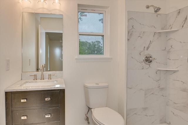 355 E Park Way Ct, Martinez, GA 30907 - bathroom with a tile shower, toilet, and vanity