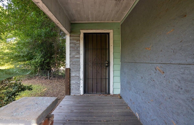 view of property entrance