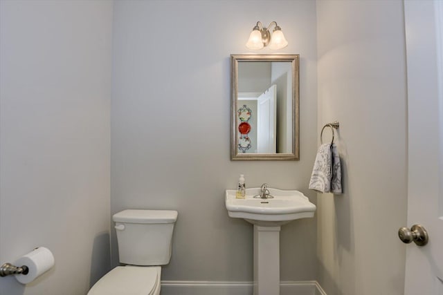 bathroom featuring toilet