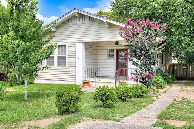 844 Heard Ave, Augusta, GA 30904 - view of front facade featuring a chimney and covered porch